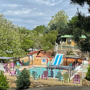 Domaine Camping Les Roches 4*, Le Crestet France